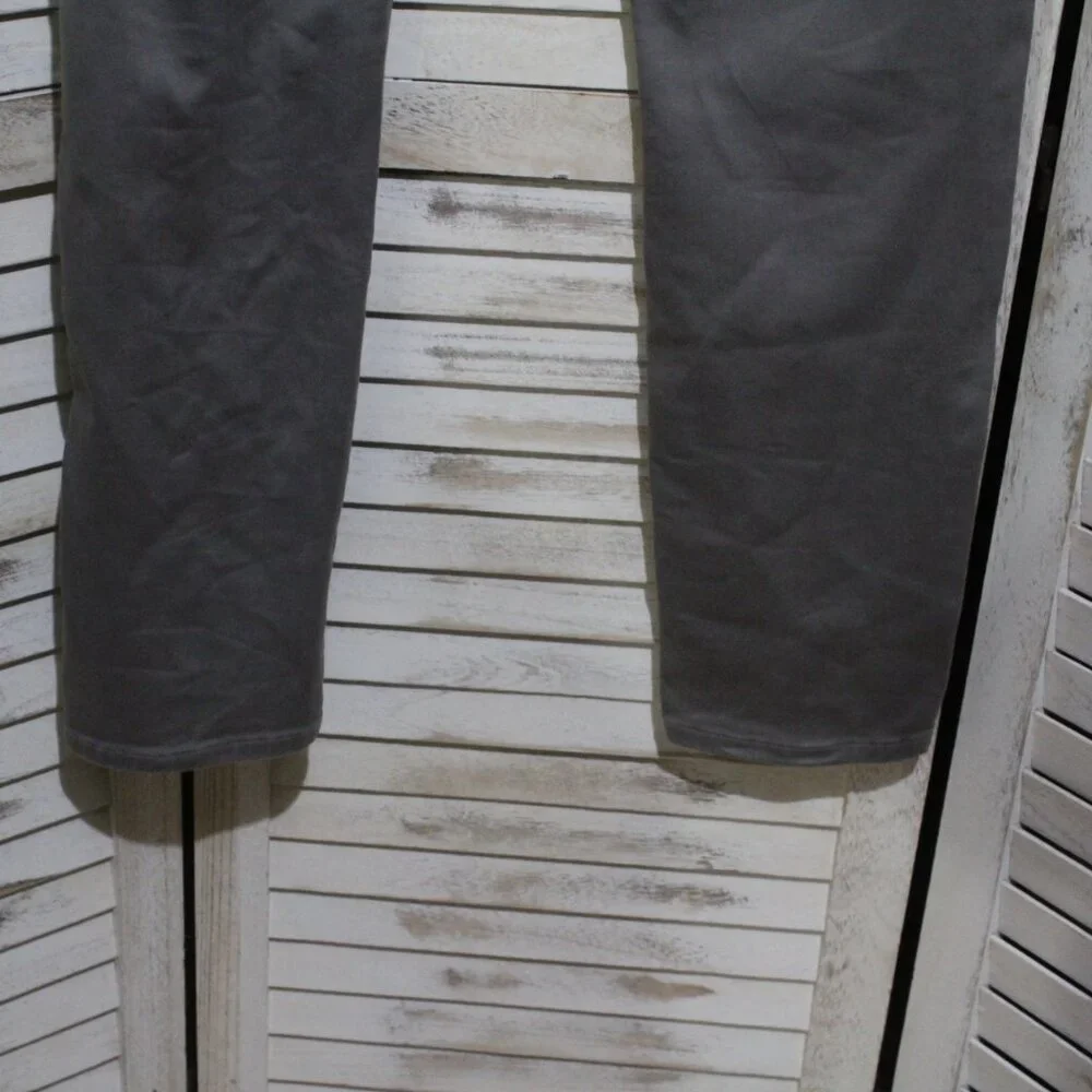 NYDJ Stretch Grey Legging Jeans (105) - Picture 6 of 15